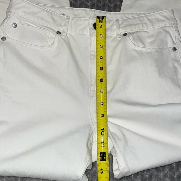 L.L. Bean Classic Fit Skinny Leg Jeans.  Size 10 - Picture 5 of 9